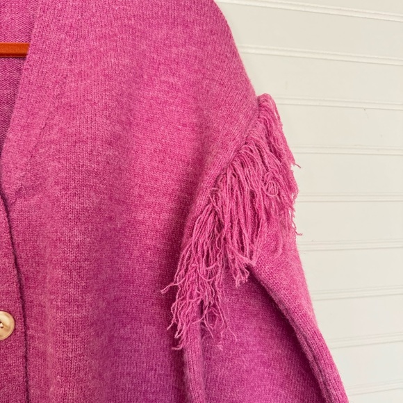 &merci Women’s Pink Sweater Fringed Sleeves Cardigan Sz Small Button Down Top - Picture 8 of 11